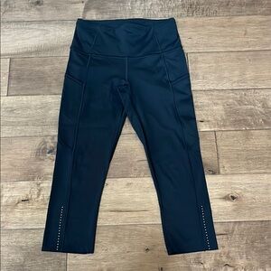 Black High-Waisted Leggings with Side Pockets